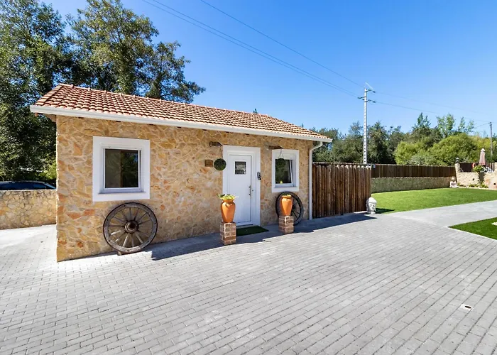 ファームステイ Rural Natura レイリア